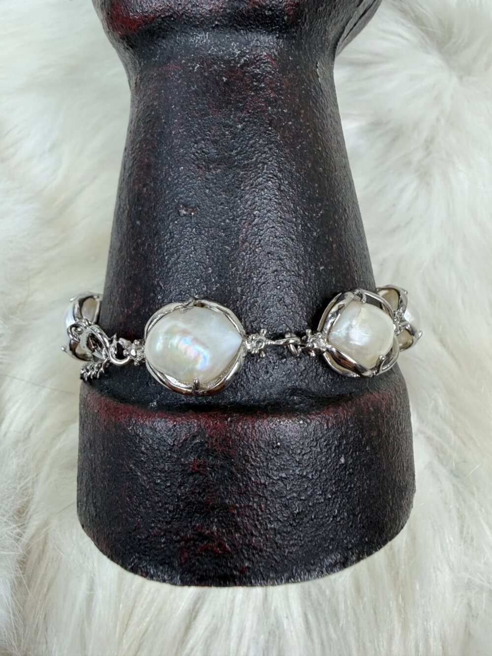 Silver Tone White Button Pearl Rhinestone Chain Link Bracelet 9"